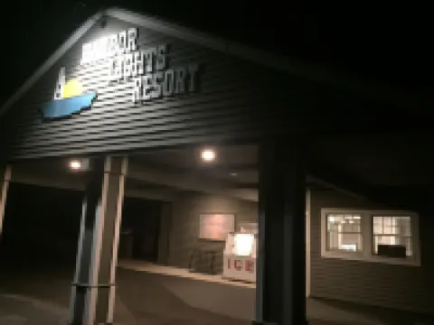 Harbor Lights Resort Hotels in Frankfort