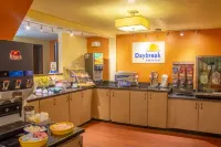 Days Inn & Suites by Wyndham Stevens Point