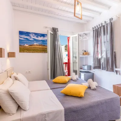 Orpheas Rooms Các khách sạn gần Khu Little Venice