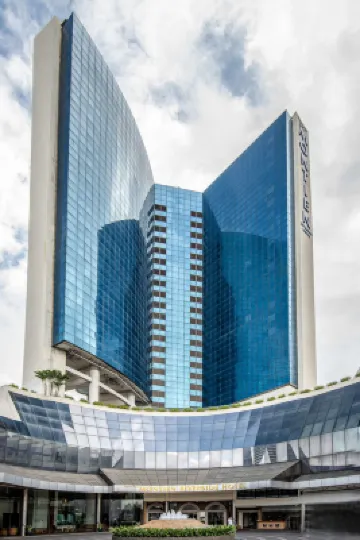 Montien Riverside Hotel Bangkok ラート・ブーラナ埠頭周辺のホテル
