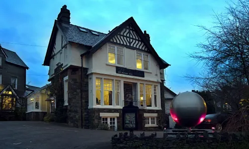 Windermere Boutique Hotel Spa Suites & Hot Tubs
