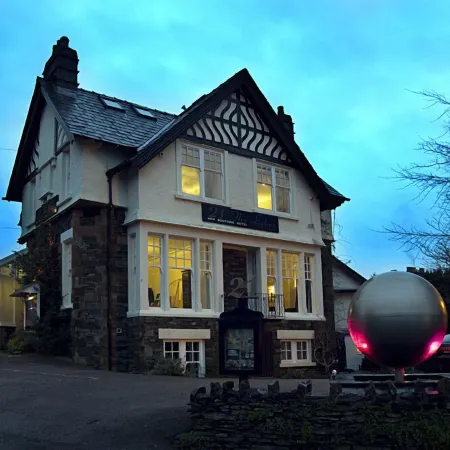Windermere Boutique Hotel Spa Suites & Hot Tubs