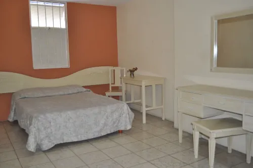 Hotel Metropolitan II