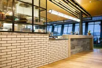 Highlander Hotel Bar Kitchen Rooftop Hotels in Fairview Park