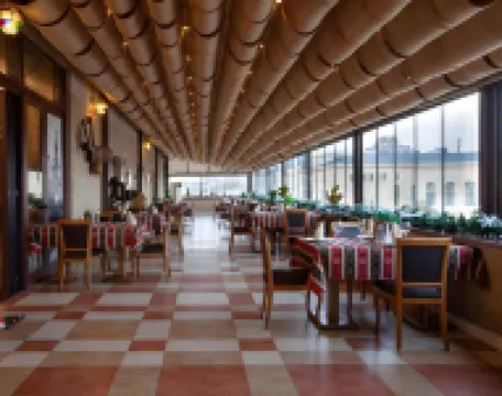 Shah Palace Luxury Museum Hotel