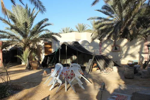 Accommodation near Desert a Douz - parking