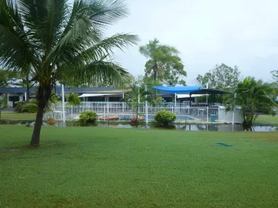 Birch Motel Bowen Previously Known As Bowen Arrow Motel Hotels near Dog-off-leash Beach