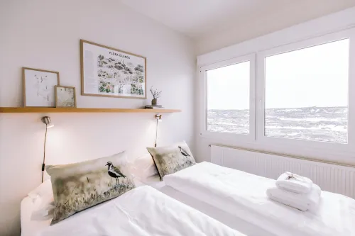 Hlíð Bed and Breakfast - Mountain view
