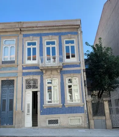 Maison Cabral Отели рядом с достопримечательностью «Церковь Святого Мартина Седофейта»