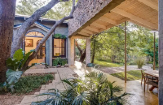 曼緹斯維多利亞瀑布酒店 酒店