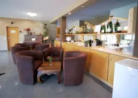 Hotel SunParc - Shuttle Zum Europa-Park Rust 4km & Rulantica 2km Hotel di Ettenheim