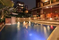 Bali World Hotel - Rooftop Pools