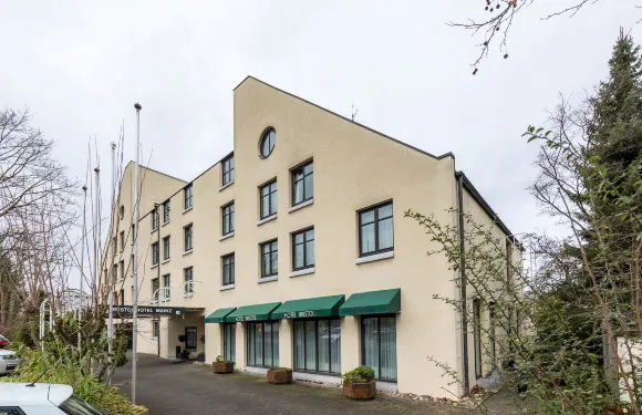 美因茨布里斯託爾旅行酒店