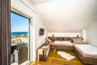 Vila Dana & Thalia - Private Pool