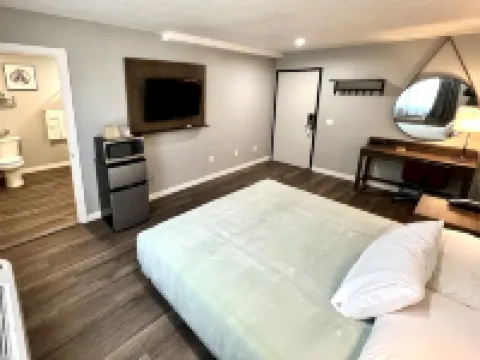 Lincoln Inn Hotels in Venice