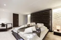 Beautiful Luxury Villa Located in Sardinia in Villasimius Near the Beaches فنادق في ویلازیمیوس