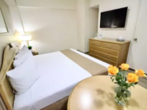 ホテル マデロ エクスプレス モンテレーのホテル