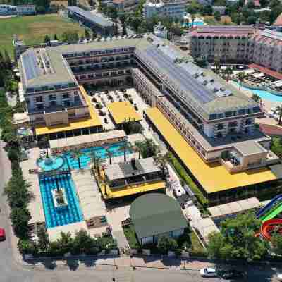 Crystal de Luxe Resort & Spa - All Inclusive Hotel Exterior