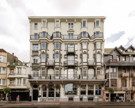 C-Hotels Continental Hotels in De Panne
