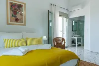 빌라  프리마 - 위스 프라이빗 드 풀 Church of the Transfiguration of the Savior and of the Saints Constantine and Helen 주변 호텔