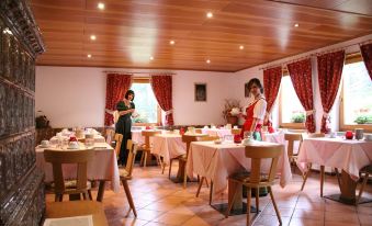 Garni Biancaneve Ruffrè-Mendola - Housity