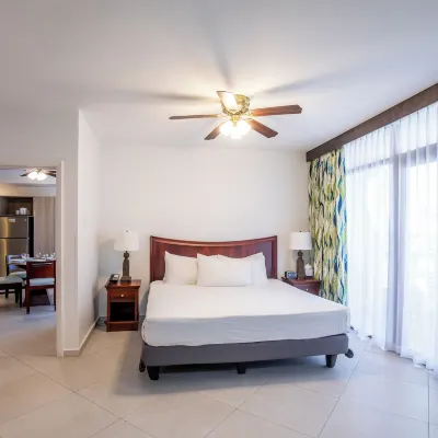 Paradise Beach Villas Hotels near Eagle Beach