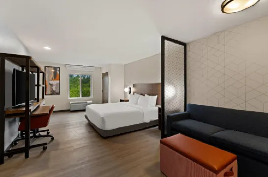 Everhome Suites Wichita Northeast Hotels in Park City