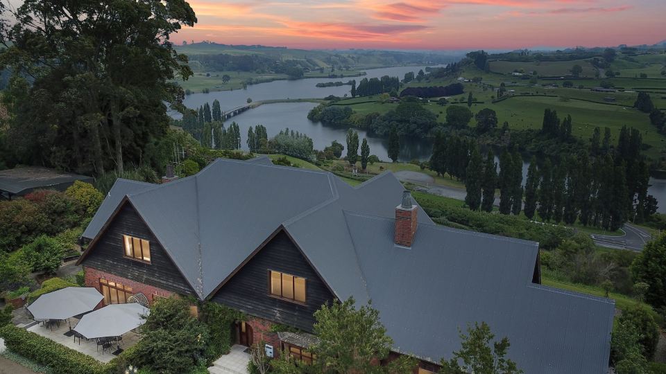Lake Karapiro Lodge
