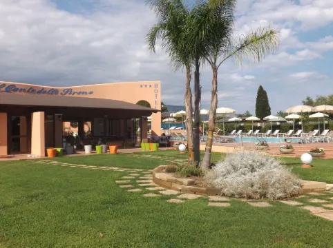 海妖之歌酒店 泰拉奇納酒店