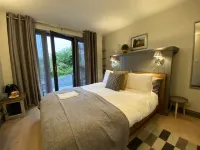 Downton Lodge Country B&B Hotels near South Devon Railway - (Staverton,Station)