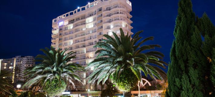 Beachcomber International Resort Hotels in Coolangatta