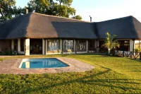 Etosha Mopane Safari Lodge - bar