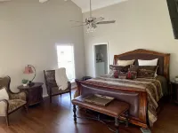 Riverbend Serenity Cabins - balcón