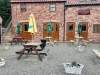 Welbury Studio Sleeps 2 Pet Friendly & Parking Hotels in Northallerton