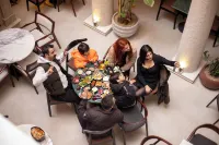 Sur Royal's Hotel - breakfast