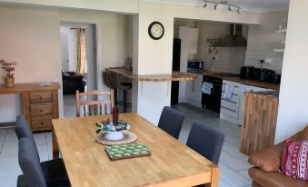 3 Bed Semi Detached House Near Stourbridge