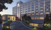 Doubletree by Hilton Clarksville Riverview Hotels near Dunbar Cave State Park