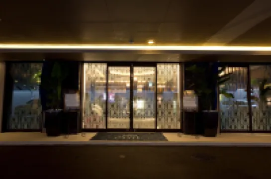 HOTELCHIC Hotel berhampiran Minume Shrine