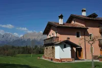 Antico Fienile Hotels near Rifugio Col Visentin