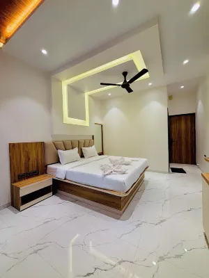 The Breeze Valley Hotels in Dhangarwadi