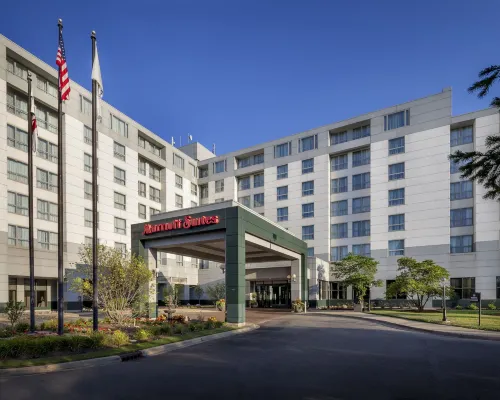 Chicago Marriott Suites Deerfield Hotels in Deerfield