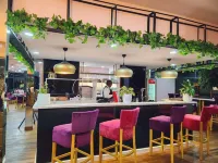 Central Hotel Tana - Bares