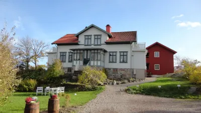 Prästgårdens Pensionat Hôtels à : Skarhamn