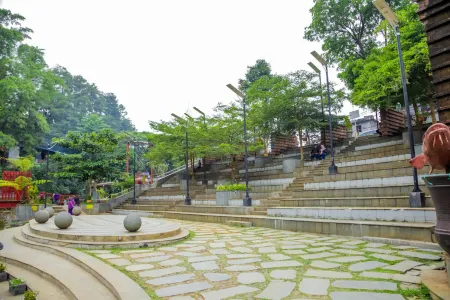 Galeri Ciumbuleuit Family & Business Hotel