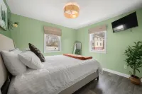 Coastal Retreat • 2Br Near Beaches & Mystic Hotels in Pawcatuck