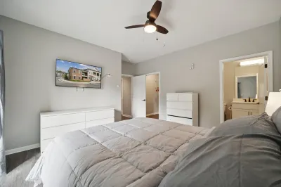 Midlothian 3 Bedroom getaway for up to 8 guests! Hotels near Grace Bible Church