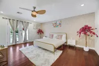 AMAZING VIP VILLA ON ACRE LAND WITH 6 BEDROOMS BIG POOL, OUTDOOR KITCHE ENJOY! Hoteles en 