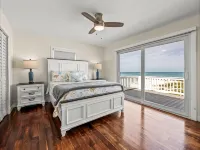 Beach's Edge, On the beach