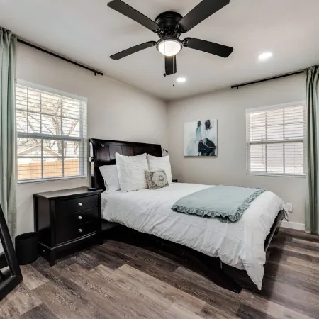 Walk to at&T Stadium & Globe Life! 3Br Home with Hot Tub & Backyard Oasis