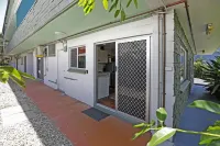 Ground Floor Easy Unit Close to City 4